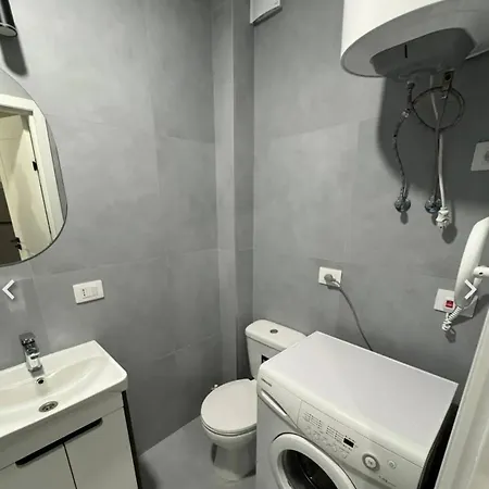 Apartmán Coresi 1 *